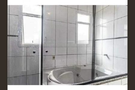 Casa à venda com 180m², 3 quartos e 3 vagas