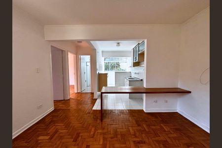 Sala  de apartamento para alugar com 2 quartos, 50m² em Vila Madalena, São Paulo