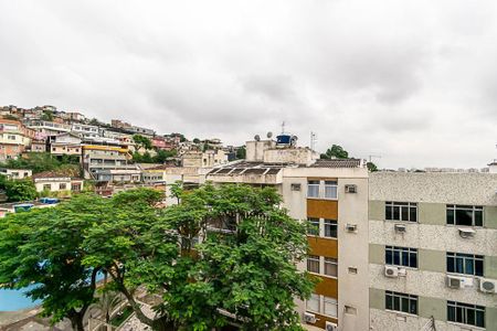 Apartamento à venda com 80m², 2 quartos e 1 vagaVista da Varanda da Sala