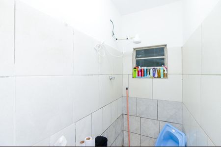 Banheiro de kitnet/studio para alugar com 1 quarto, 22m² em Jardim Uirapuru, Guarulhos