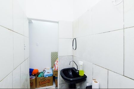 Banheiro de kitnet/studio para alugar com 1 quarto, 22m² em Jardim Uirapuru, Guarulhos