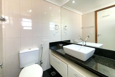 Apartamento para alugar com 107m², 3 quartos e 2 vagasBanheiro da Suíte
