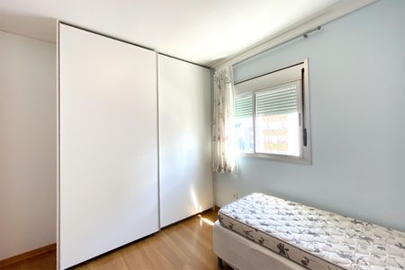 Apartamento para alugar com 107m², 3 quartos e 2 vagasQuarto 3