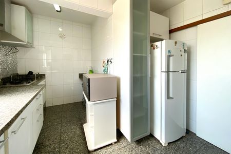 Apartamento para alugar com 107m², 3 quartos e 2 vagasCozinha