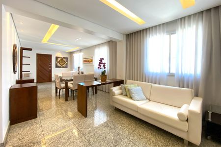 Apartamento para alugar com 107m², 3 quartos e 2 vagasSala de Estar