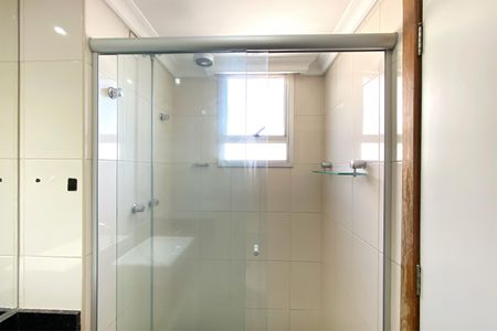Apartamento para alugar com 107m², 3 quartos e 2 vagasBanheiro da Suíte