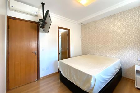 Apartamento para alugar com 107m², 3 quartos e 2 vagasSuite