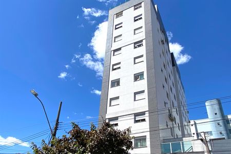 Apartamento para alugar com 107m², 3 quartos e 2 vagasFachada