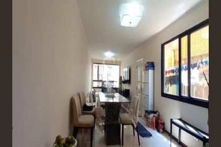Casa à venda com 3 quartos, 215m² em Vila Nova Alba, São Paulo