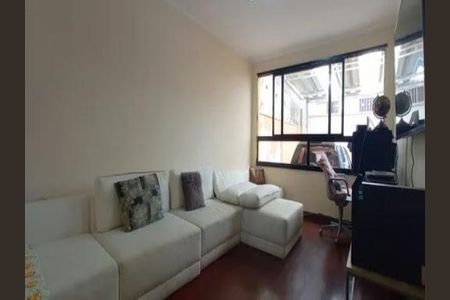 Casa à venda com 3 quartos, 215m² em Vila Nova Alba, São Paulo