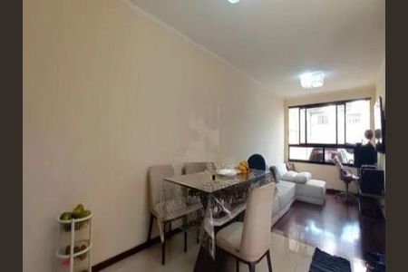 Casa à venda com 3 quartos, 215m² em Vila Nova Alba, São Paulo