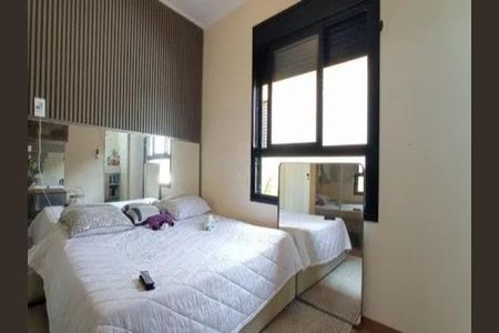 Casa à venda com 3 quartos, 215m² em Vila Nova Alba, São Paulo