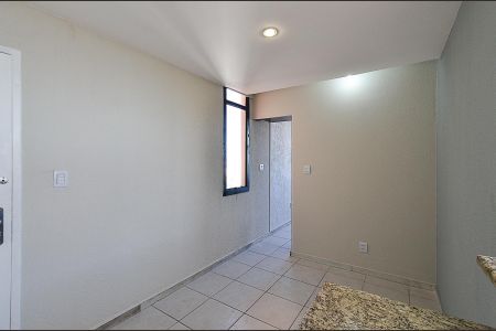Sala  de apartamento para alugar com 1 quarto, 50m² em Colégio Batista, Belo Horizonte