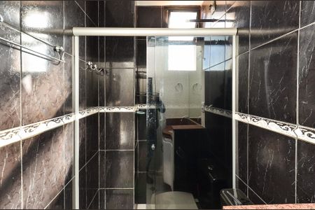 Banheiro de apartamento para alugar com 1 quarto, 50m² em Colégio Batista, Belo Horizonte