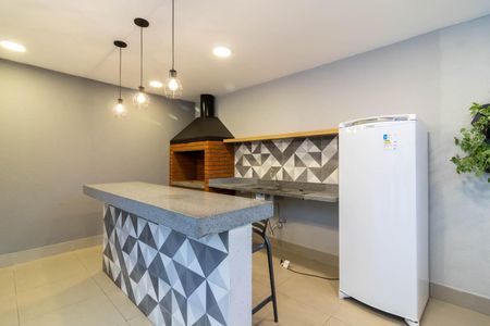 Apartamento para alugar com 38m², 2 quartos e sem vagaÁrea comum - Churrasqueira