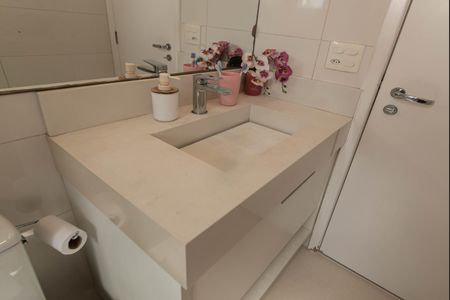 Apartamento à venda com 117m², 3 quartos e 2 vagasBanheiro Social