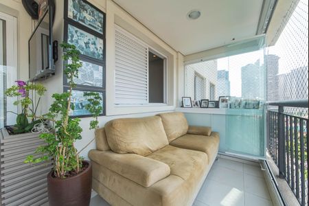 Apartamento à venda com 117m², 3 quartos e 2 vagasVaranda