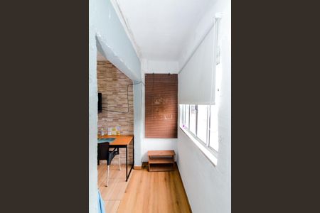 Varanda de kitnet/studio para alugar com 1 quarto, 28m² em Vila Maricy, Guarulhos