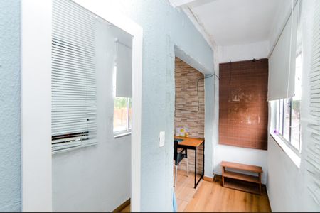 Varanda de kitnet/studio para alugar com 1 quarto, 28m² em Vila Maricy, Guarulhos
