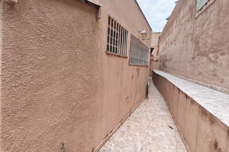 Casa para alugar com 310m², 3 quartos e 4 vagas Casa para alugar com 310m², 3 quartos e 4 vagasCorredor
