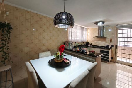 Casa para alugar com 310m², 3 quartos e 4 vagas Casa para alugar com 310m², 3 quartos e 4 vagasSala de Jantar
