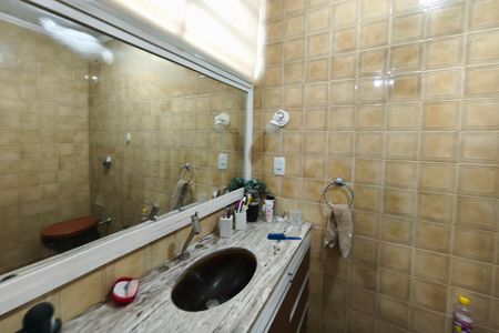 Casa para alugar com 310m², 3 quartos e 4 vagas Casa para alugar com 310m², 3 quartos e 4 vagasBanheiro Suíte