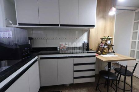 Apartamento à venda com 71m², 2 quartos e 3 vagas