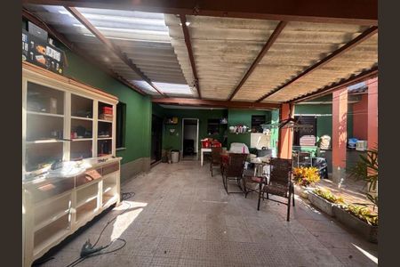 Casa à venda com 300m², 4 quartos e 2 vagas Casa à venda com 300m², 4 quartos e 2 vagasFoto 22
