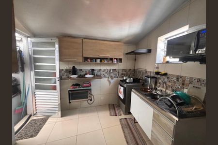 Casa à venda com 300m², 4 quartos e 2 vagas Casa à venda com 300m², 4 quartos e 2 vagasFoto 26