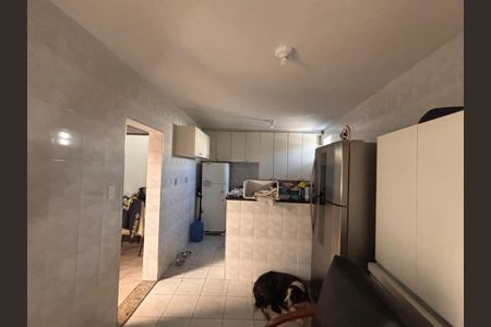 Casa à venda com 300m², 4 quartos e 2 vagas Casa à venda com 300m², 4 quartos e 2 vagasFoto 19