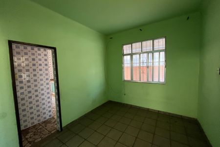 Sala de casa à venda com 3 quartos, 300m² em Cordovil, Rio de Janeiro