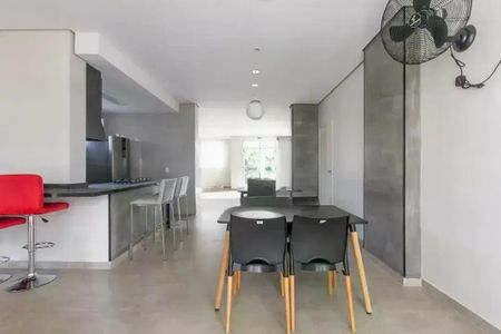 Apartamento à venda com 2 quartos, 49m² em Vila Anastácio, São Paulo