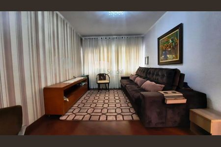 Casa à venda com 3 quartos, 198m² em Quarta Parada, São Paulo