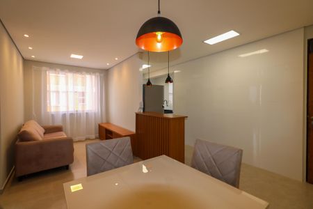 Apartamento para alugar com 60m², 2 quartos e 1 vaga Apartamento para alugar com 60m², 2 quartos e 1 vagaSala