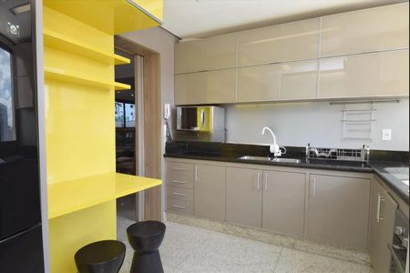 Cozinha de apartamento para alugar com 3 quartos, 95m² em São Lucas, Belo Horizonte