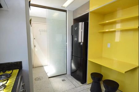 Cozinha de apartamento para alugar com 3 quartos, 95m² em São Lucas, Belo Horizonte