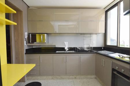 Cozinha de apartamento para alugar com 3 quartos, 95m² em São Lucas, Belo Horizonte