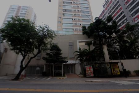 Apartamento para alugar com 65m², 2 quartos e 1 vaga Apartamento para alugar com 65m², 2 quartos e 1 vagaFachada