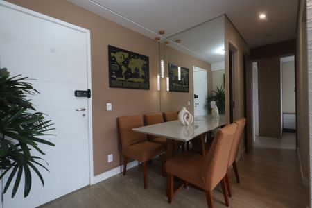 Apartamento para alugar com 65m², 2 quartos e 1 vagaSala
