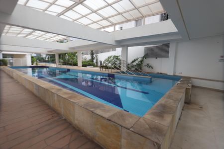 Apartamento para alugar com 65m², 2 quartos e 1 vagaÁrea comum - Piscina Coberta