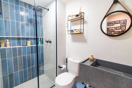 Apartamento à venda com 77m², 2 quartos e 1 vagaBanheiro Social