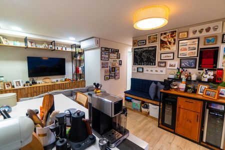 Apartamento à venda com 77m², 2 quartos e 1 vagaSala