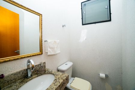 Casa de condomínio à venda com 88m², 2 quartos e 1 vagaLavabo