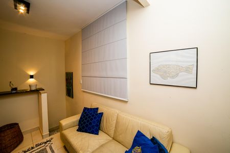 Sala de casa de condomínio à venda com 2 quartos, 88m² em Cachoeirinha, Belo Horizonte