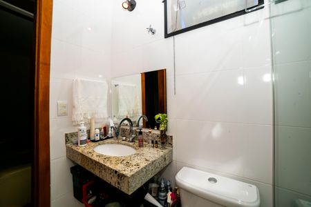 Casa de condomínio à venda com 88m², 2 quartos e 1 vagaBanheiro Social