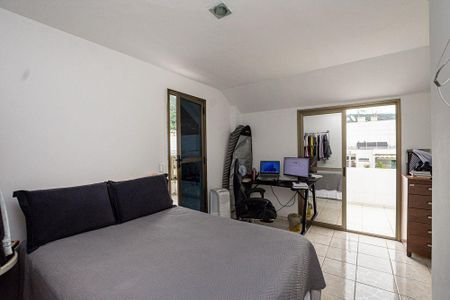 Apartamento à venda com 3 quartos, 103m² em Charitas, Niterói