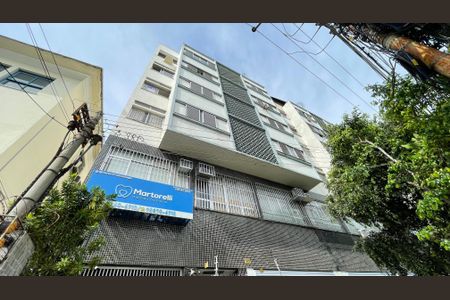 Apartamento para alugar com 90m², 2 quartos e 1 vagaFachada