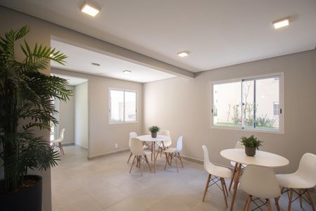 Apartamento para alugar com 32m², 2 quartos e sem vagaÁrea comum - Salão de festas