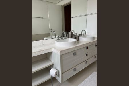 Apartamento à venda com 204m², 4 quartos e 3 vagas Apartamento à venda com 204m², 4 quartos e 3 vagasFoto 30