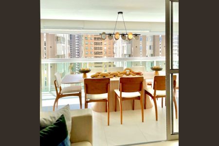 Apartamento à venda com 204m², 4 quartos e 3 vagas Apartamento à venda com 204m², 4 quartos e 3 vagasFoto 06